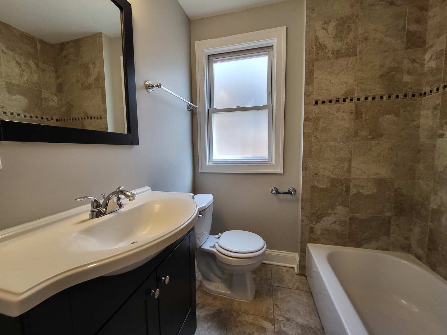 3034 North Nagle Avenue Chicago, IL 60634 - Photo 11 of 28 Gallery Image 11