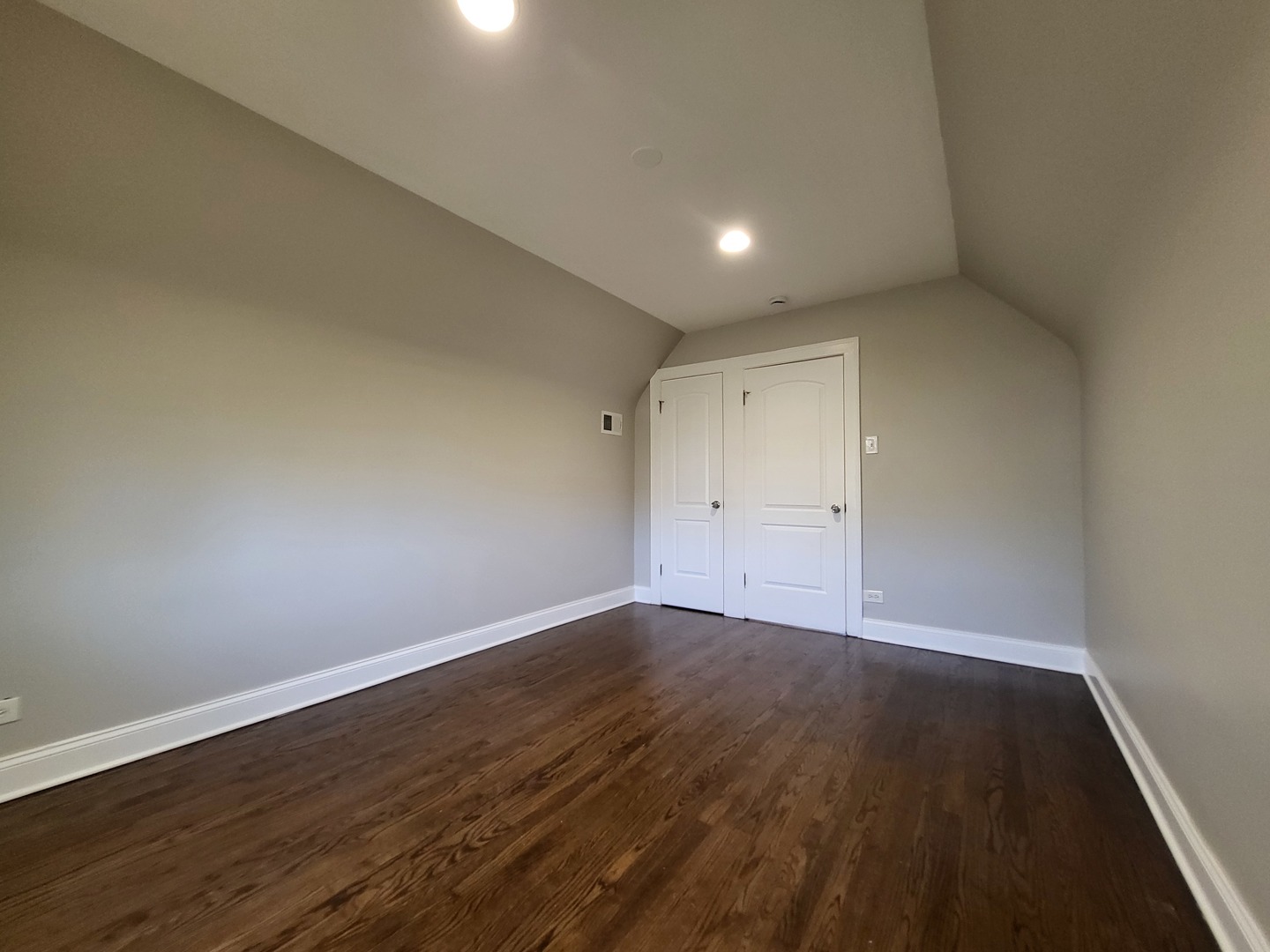 3034 North Nagle Avenue Chicago, IL 60634 - Photo 17 of 28 Gallery Image 17