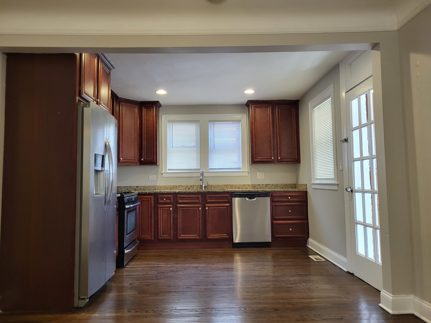 3034 North Nagle Avenue Chicago, IL 60634 - Photo 6 of 28 Gallery Image 6