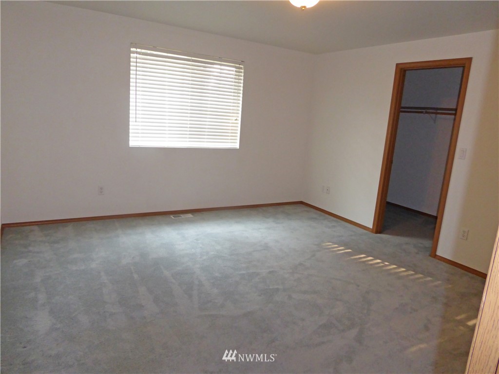 18343 Brandywine Court Southwest Rochester, WA 98579 - Photo 11 of 24