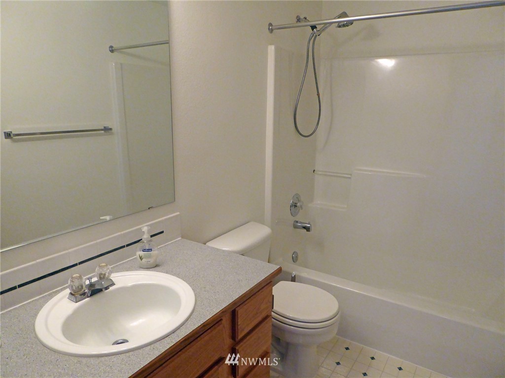 18343 Brandywine Court Southwest Rochester, WA 98579 - Photo 12 of 24
