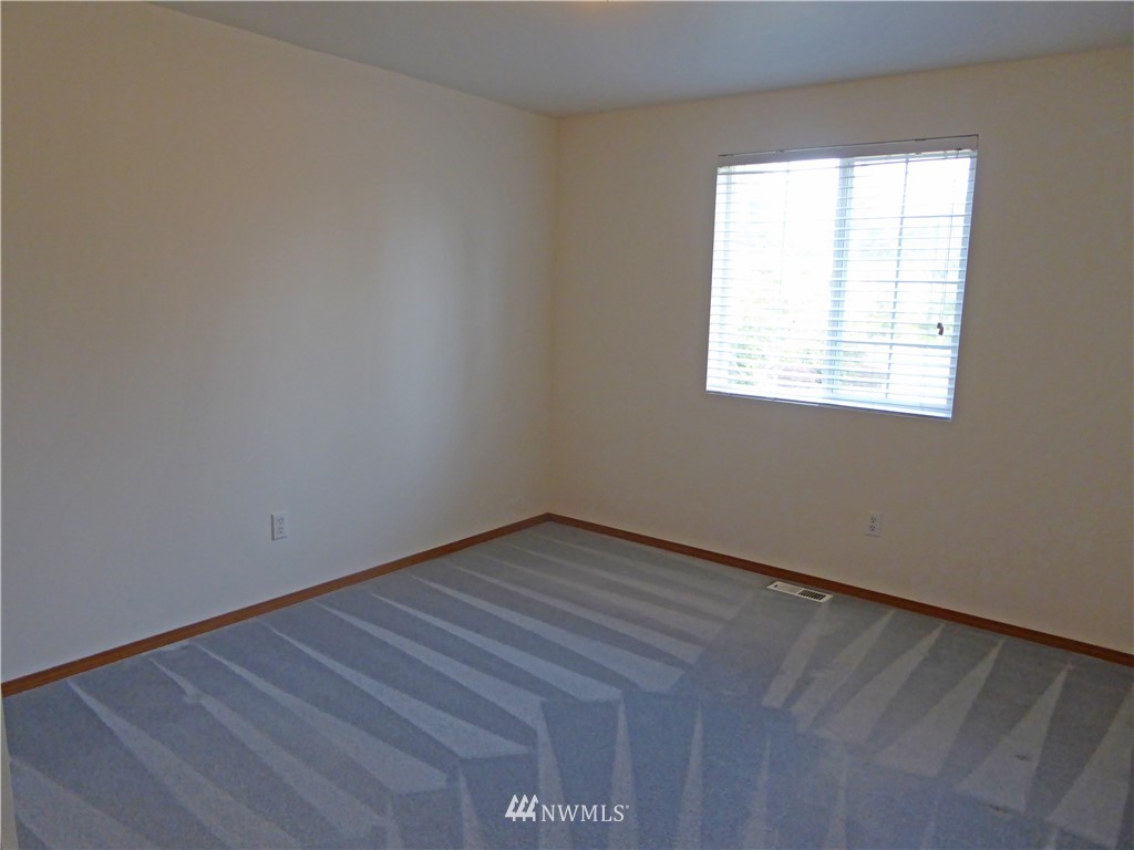 18343 Brandywine Court Southwest Rochester, WA 98579 - Photo 13 of 24