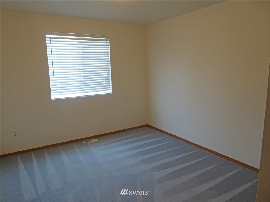 18343 Brandywine Court Southwest Rochester, WA 98579 - Photo 14 of 24