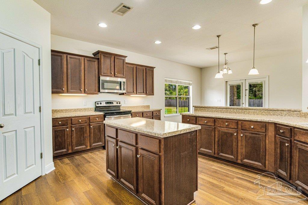 5576 Heatherton Road Milton, FL 32570 - Photo 8 of 45 Gallery Image 8