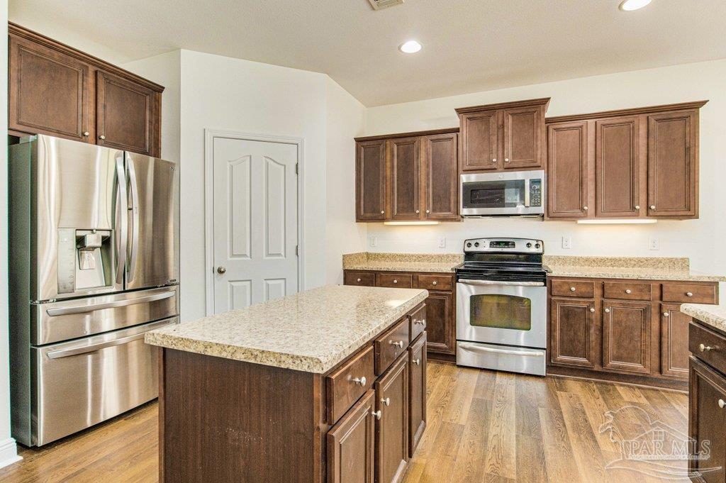 5576 Heatherton Road Milton, FL 32570 - Photo 10 of 45 Gallery Image 10
