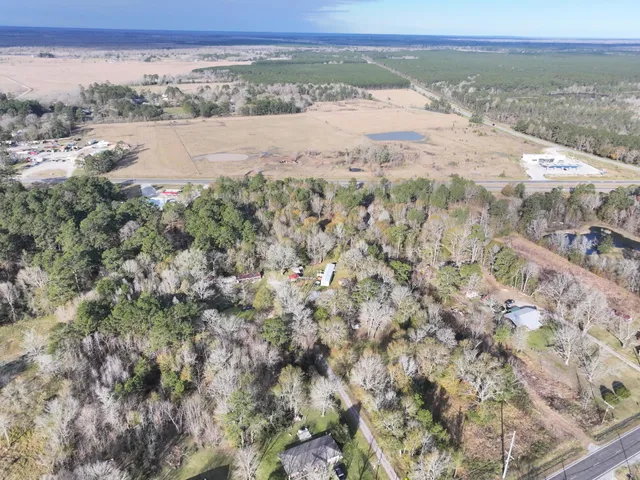 $165,000 | 2221 FM 770 Road South, Hull, TX 77564