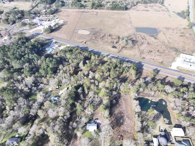 $165,000 | 2221 FM 770 Road South, Hull, TX 77564