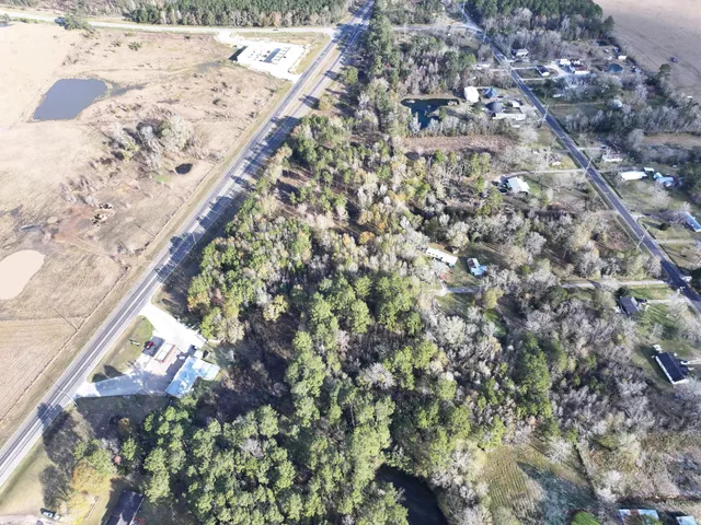 $165,000 | 2221 FM 770 Road South, Hull, TX 77564