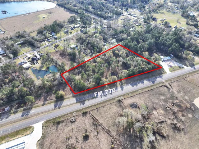 $165,000 | 2221 FM 770 Road South, Hull, TX 77564