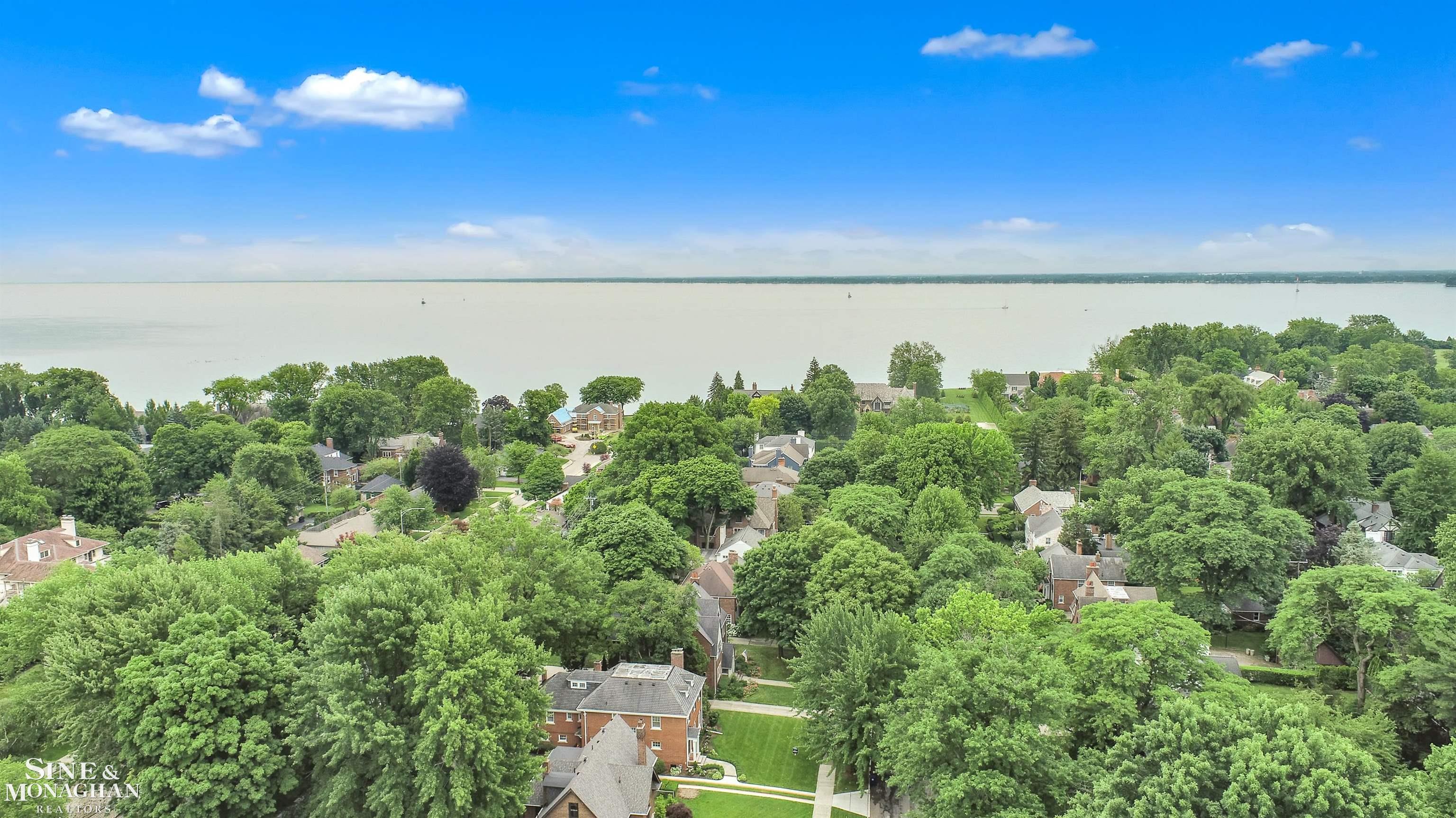 1034 Whittier Road Grosse Pointe, MI 48230 - Photo 2 of 54 50146822-18d93c46-ee7d-440d-8a66-902bff8ddf57.JPG
