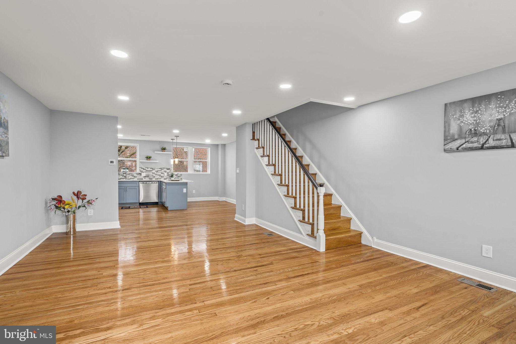 1331 Vernon Road Philadelphia, PA 19150 - Photo 3 of 32 Gallery Image 3