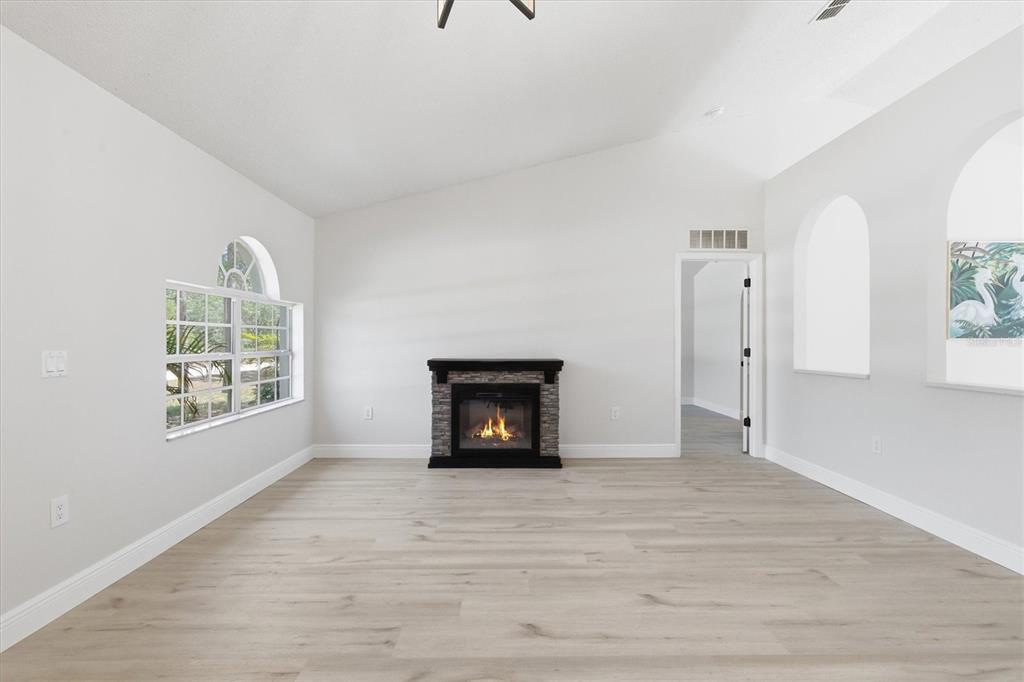 18063 Parrot Road Weeki Wachee, FL 34614 - Photo 12 of 52