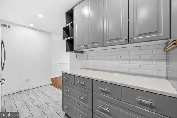 $264,900 | 11911 Parklawn Drive, Unit 301, Rockville, MD 20852