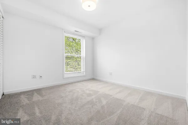 $264,900 | 11911 Parklawn Drive, Unit 301, Rockville, MD 20852