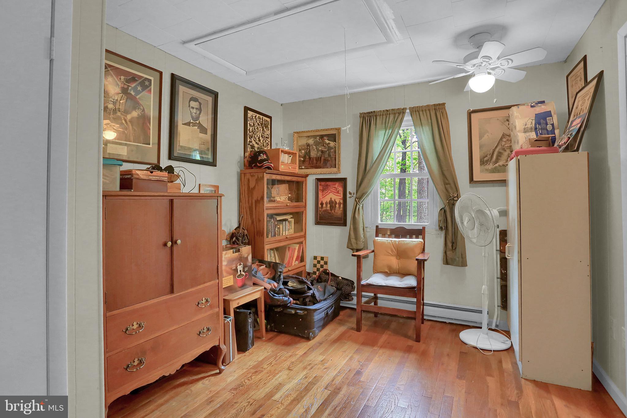 1 Stone Edge Road Aspers, PA 17304 - Photo 25 of 31 3rd bedroom