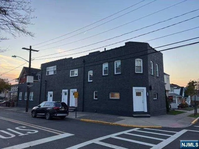 $3,000 | 590 Central Avenue, Unit 2, Carlstadt, NJ 07072