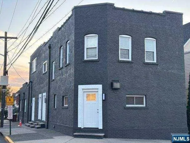 $3,000 | 590 Central Avenue, Unit 2, Carlstadt, NJ 07072