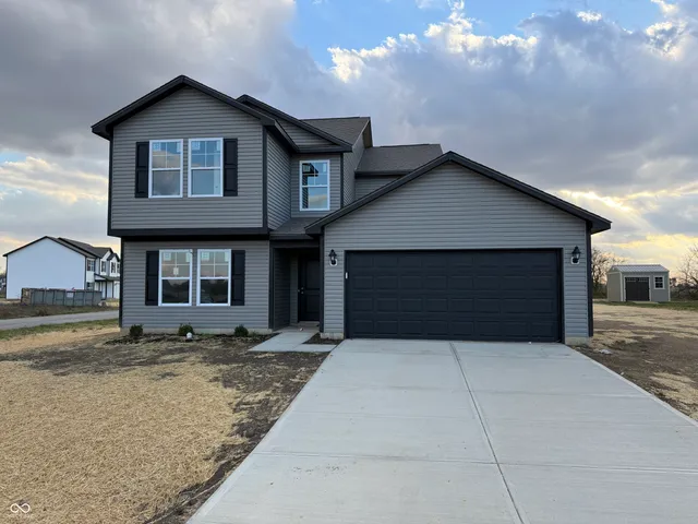 $292,900 | 1087 Lake Court, Shirley, IN 47384