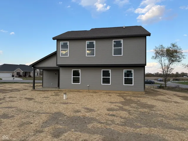 $292,900 | 1087 Lake Court, Shirley, IN 47384