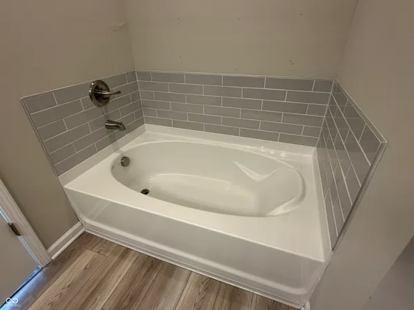 $289,900 | 1087 Lake Court, Shirley, IN 47384