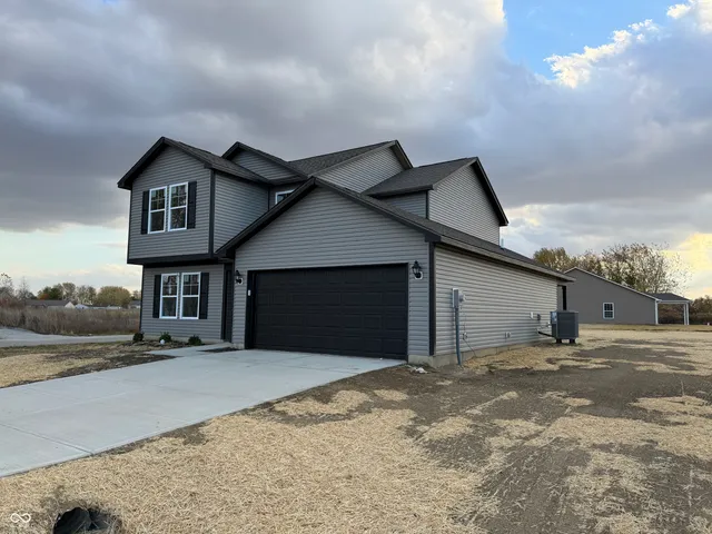 $292,900 | 1087 Lake Court, Shirley, IN 47384