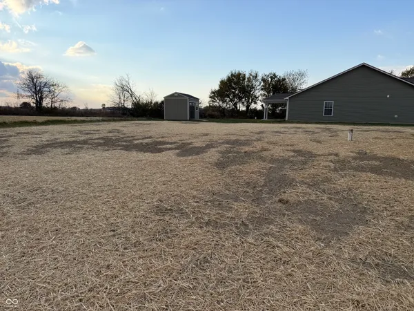 $289,900 | 1087 Lake Court, Shirley, IN 47384