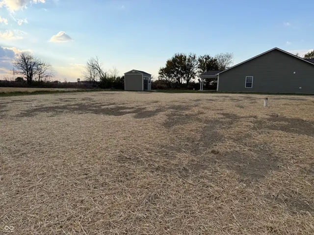 $292,900 | 1087 Lake Court, Shirley, IN 47384