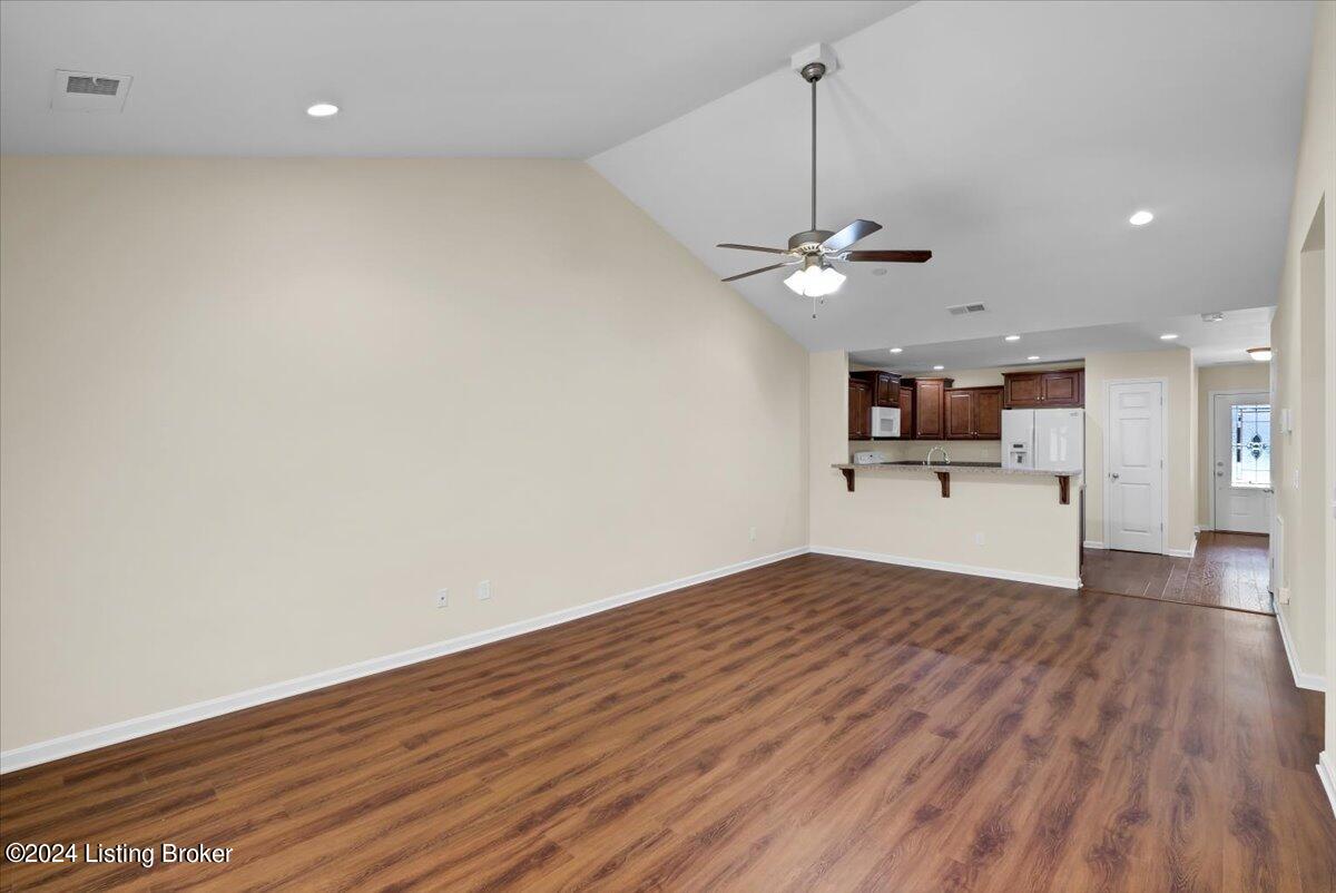 6544 Renate Road Louisville, KY 40291 - Photo 10 of 35 10-6544 Renate Rd-110