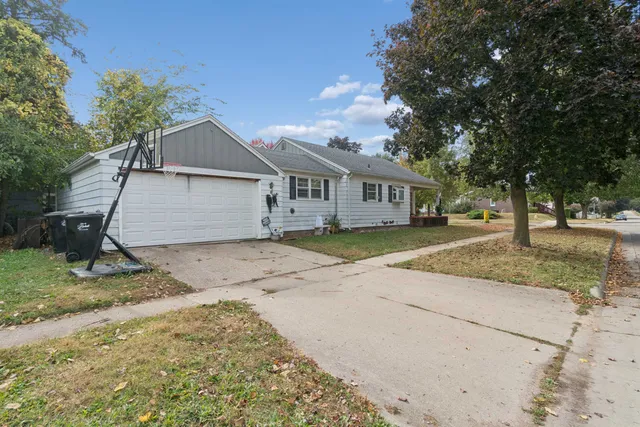 $165,000 | 1424 Roosevelt Avenue, Beloit, WI 53511