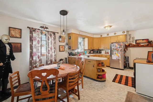 $165,000 | 1424 Roosevelt Avenue, Beloit, WI 53511