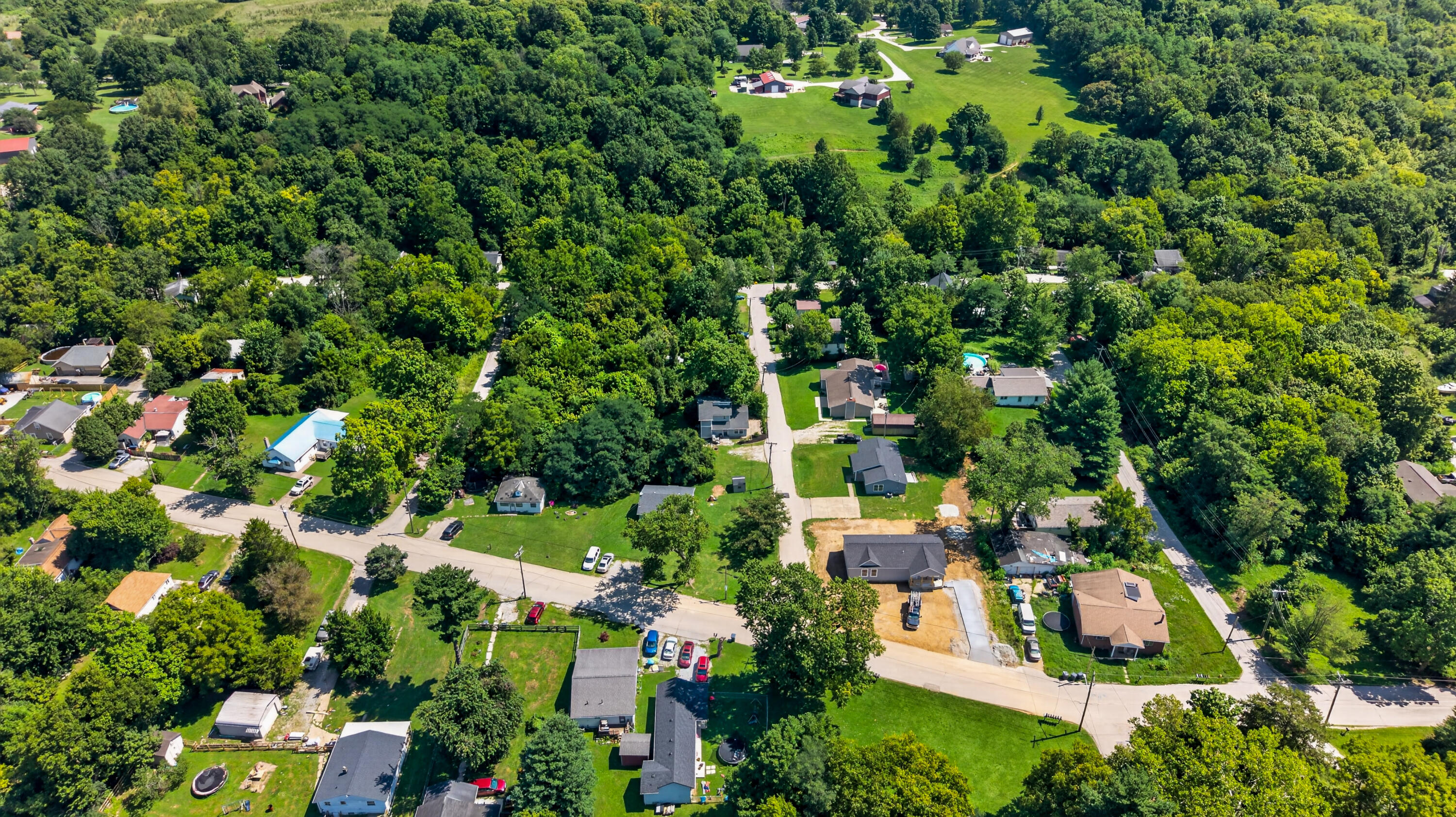 486 Forest Road Covington, KY 41015 - Photo 31 of 42 DJI_20260804120433_0033_D