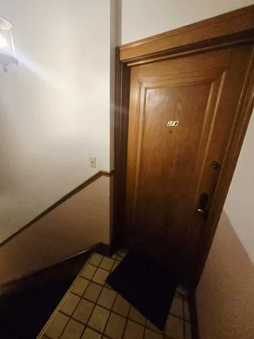 $1,450 | 1014 East Prairie Avenue, Unit 2FW, Des Plaines, IL 60016