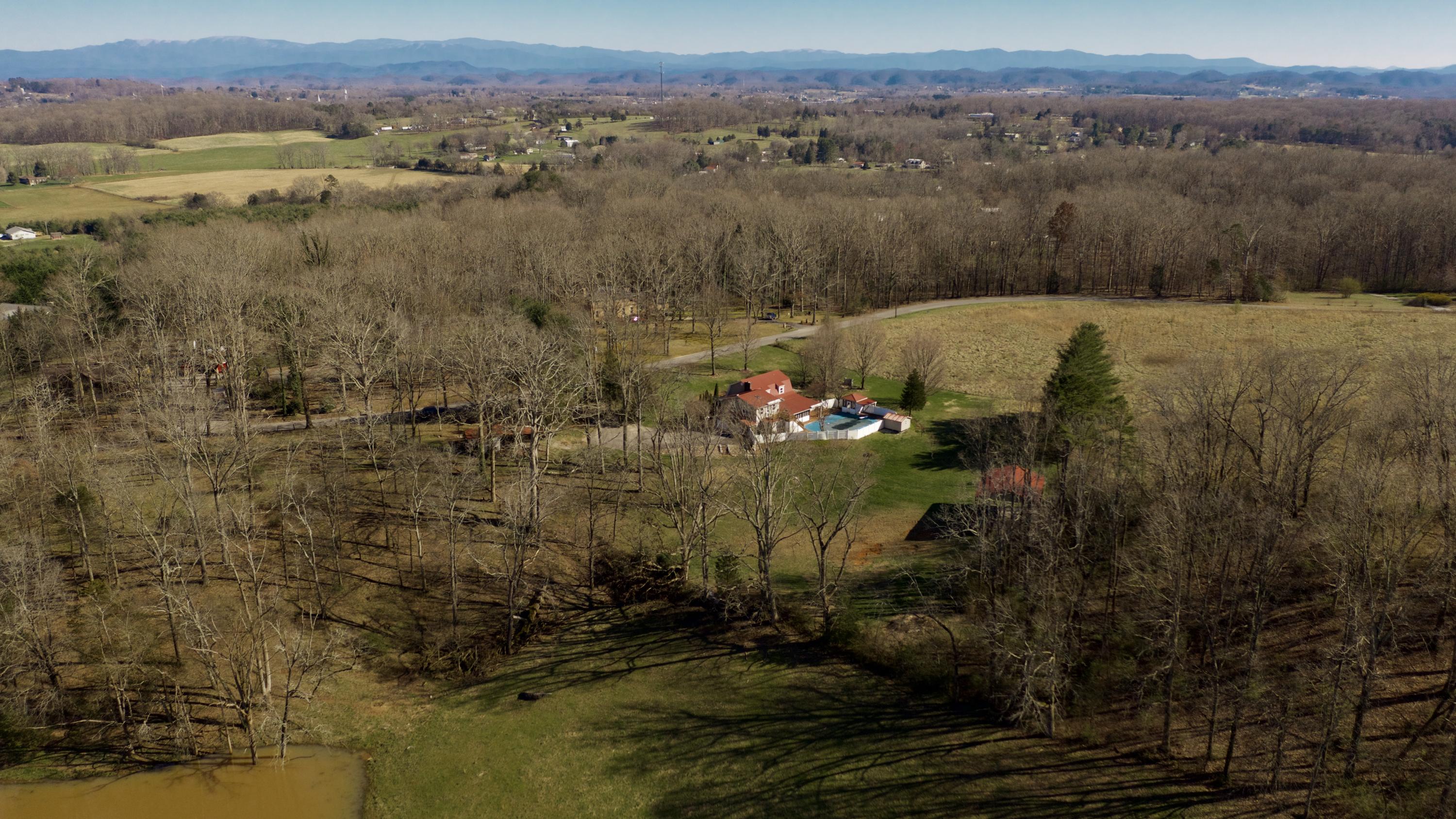 671 Thompson Road Madisonville, TN 37354 - Photo 5 of 39 thompson rd 2