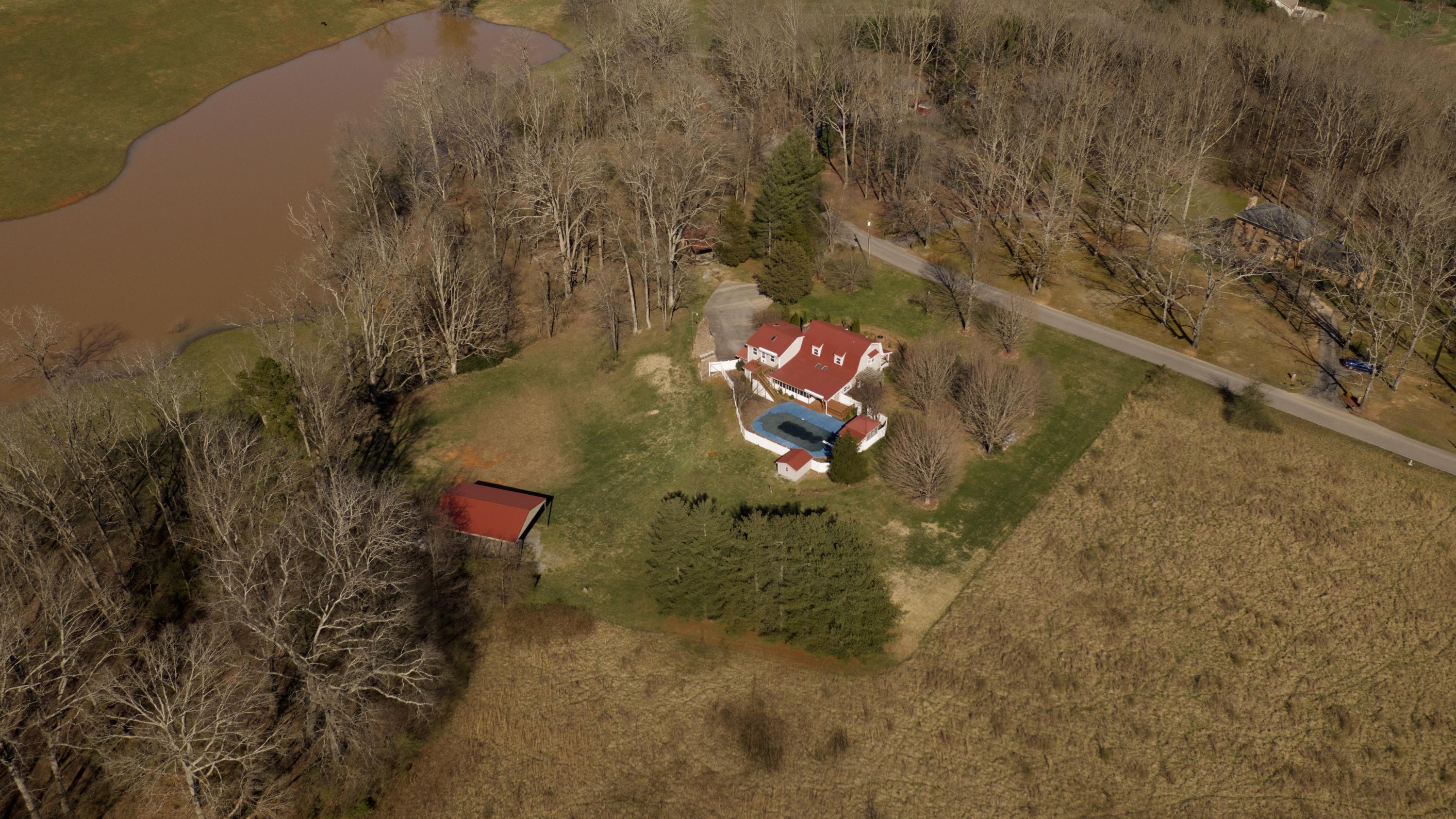671 Thompson Road Madisonville, TN 37354 - Photo 6 of 39 thompson rd