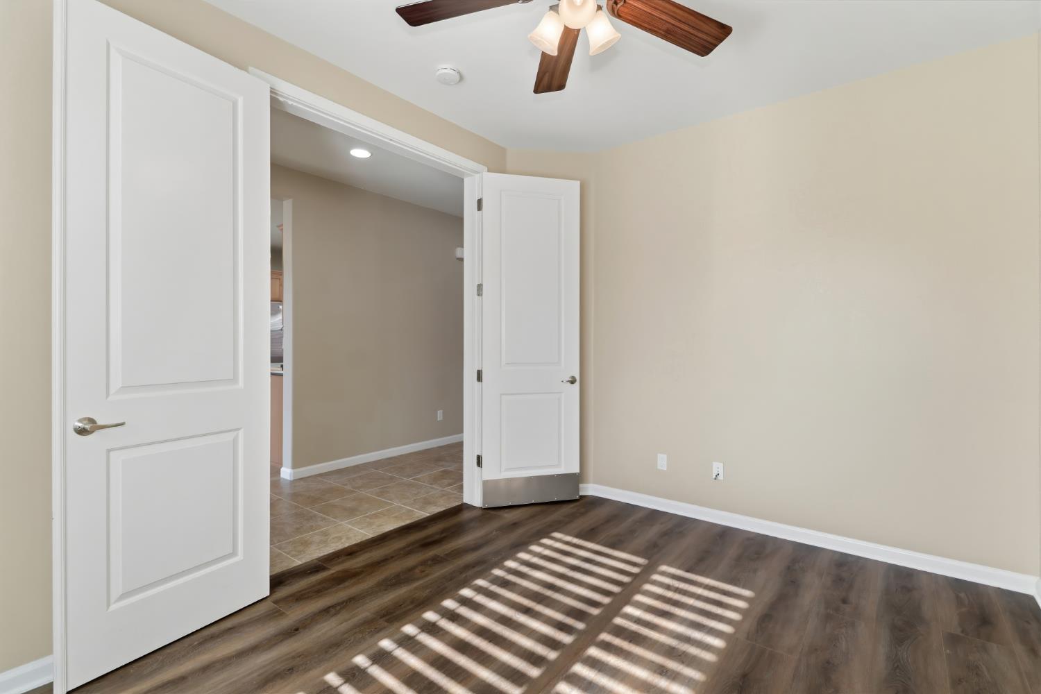 9644 Oakham Way Elk Grove, CA 95757 - Photo 25 of 77