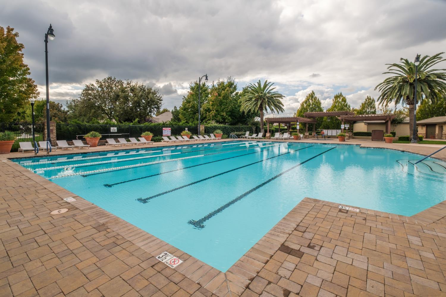 9644 Oakham Way Elk Grove, CA 95757 - Photo 48 of 77