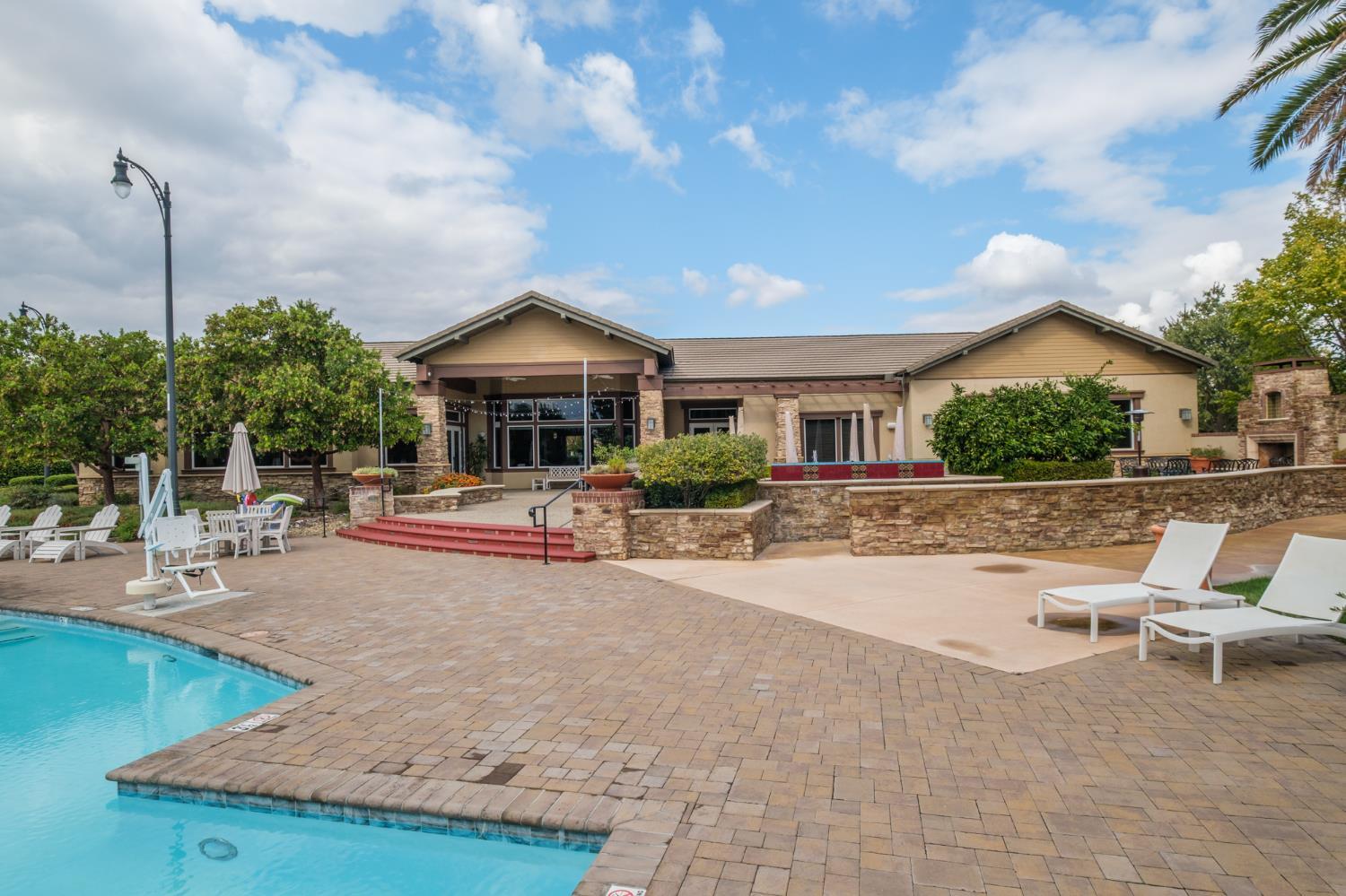 9644 Oakham Way Elk Grove, CA 95757 - Photo 49 of 77