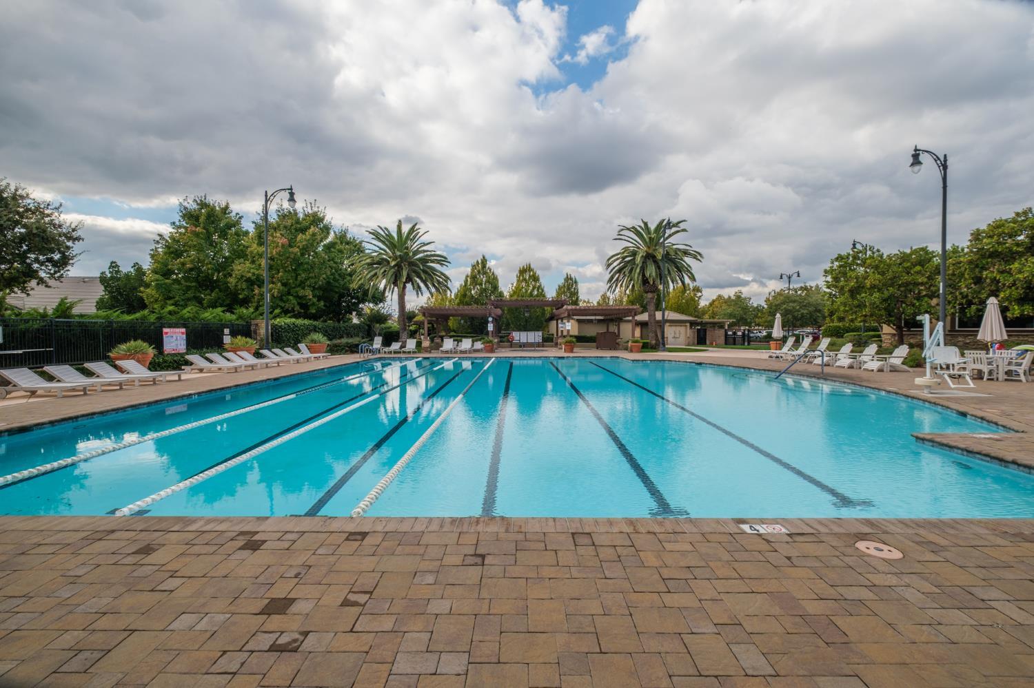 9644 Oakham Way Elk Grove, CA 95757 - Photo 52 of 77