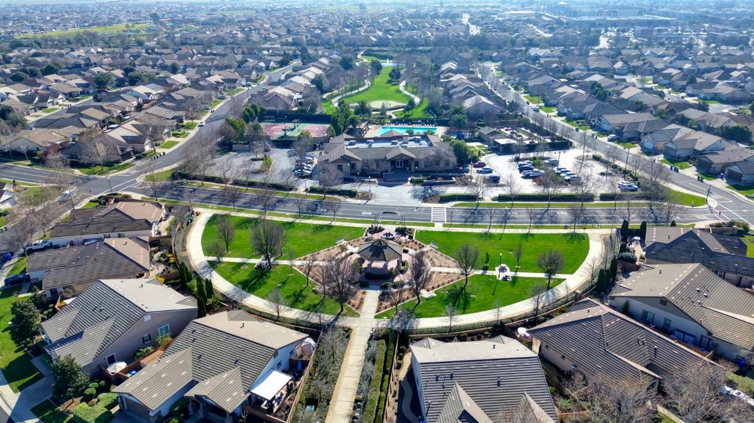 9644 Oakham Way Elk Grove, CA 95757 - Photo 68 of 77