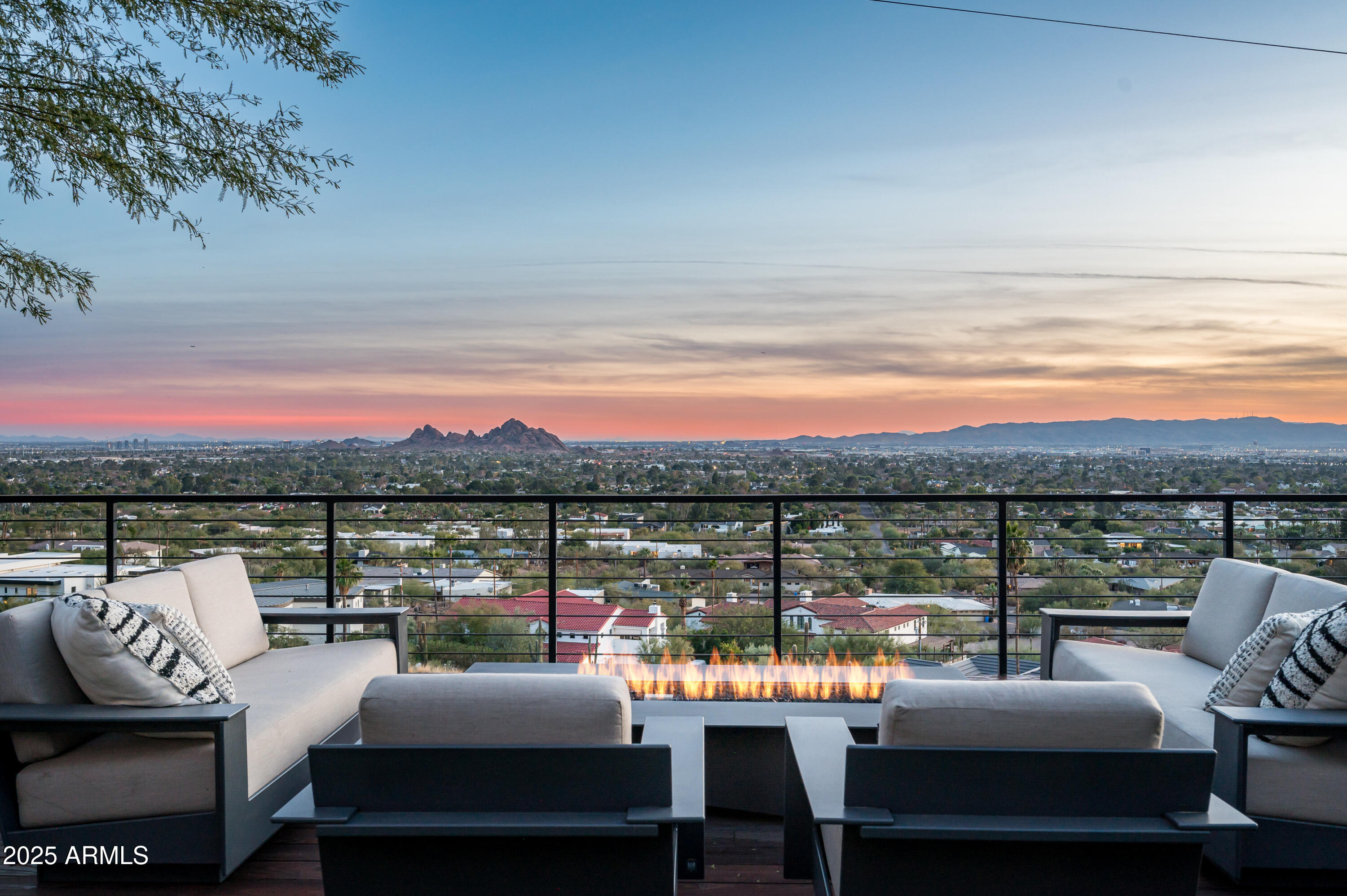 5419 East Valle Vista Road Phoenix, AZ 85018 - Photo 13 of 71 Arcadia Hillside