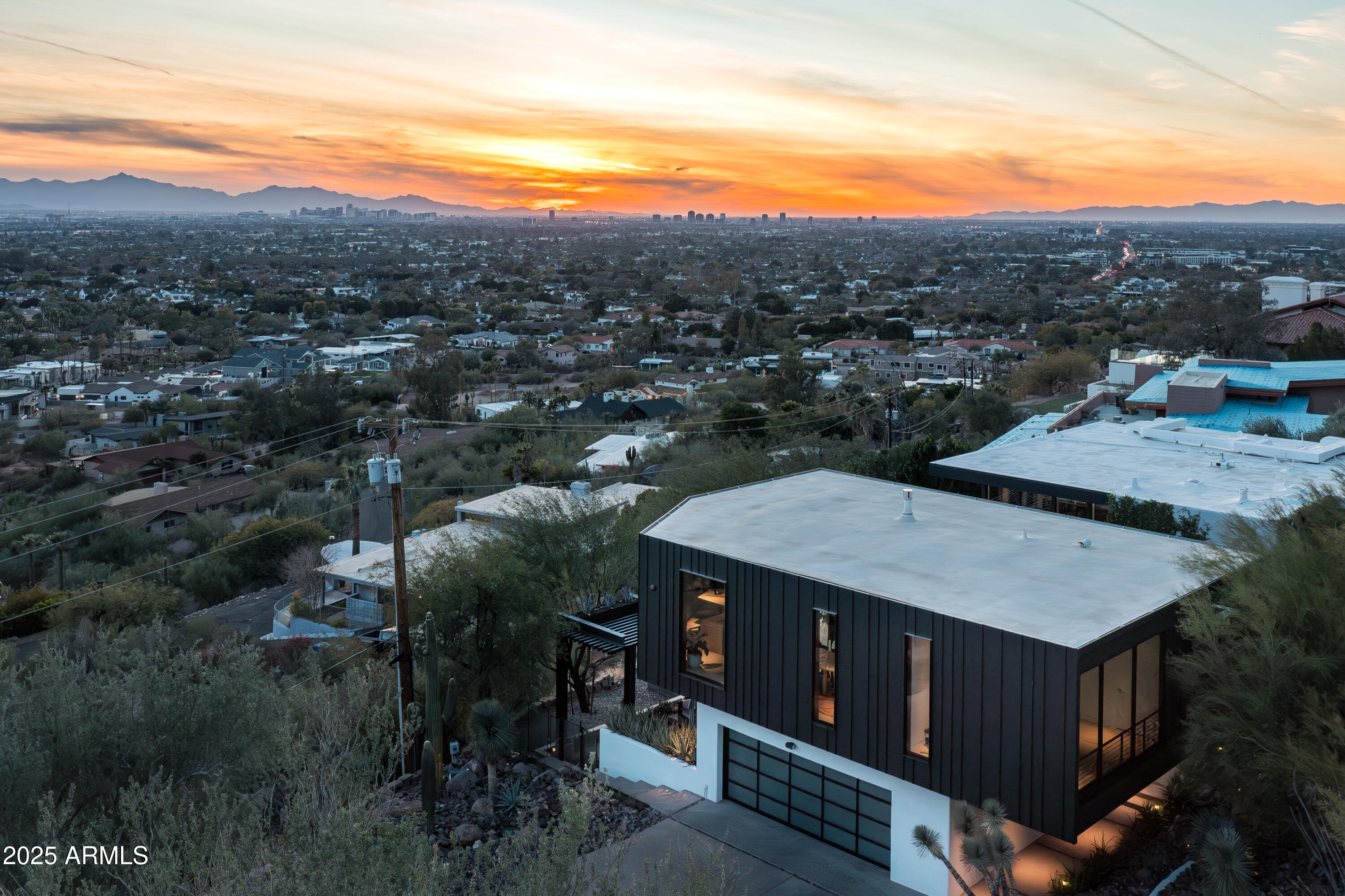 5419 East Valle Vista Road Phoenix, AZ 85018 - Photo 71 of 71 a view of a terrace with a outdoor space
