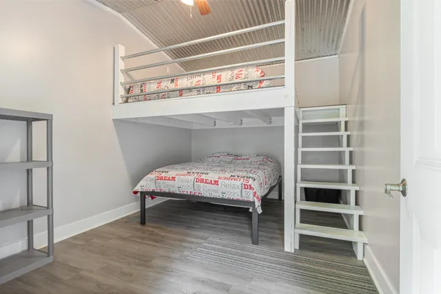 $469,900 | 4053 Deer Creek Road, Linden, TN 37096