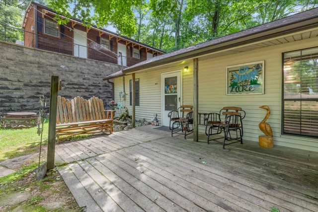 $469,900 | 4053 Deer Creek Road, Linden, TN 37096