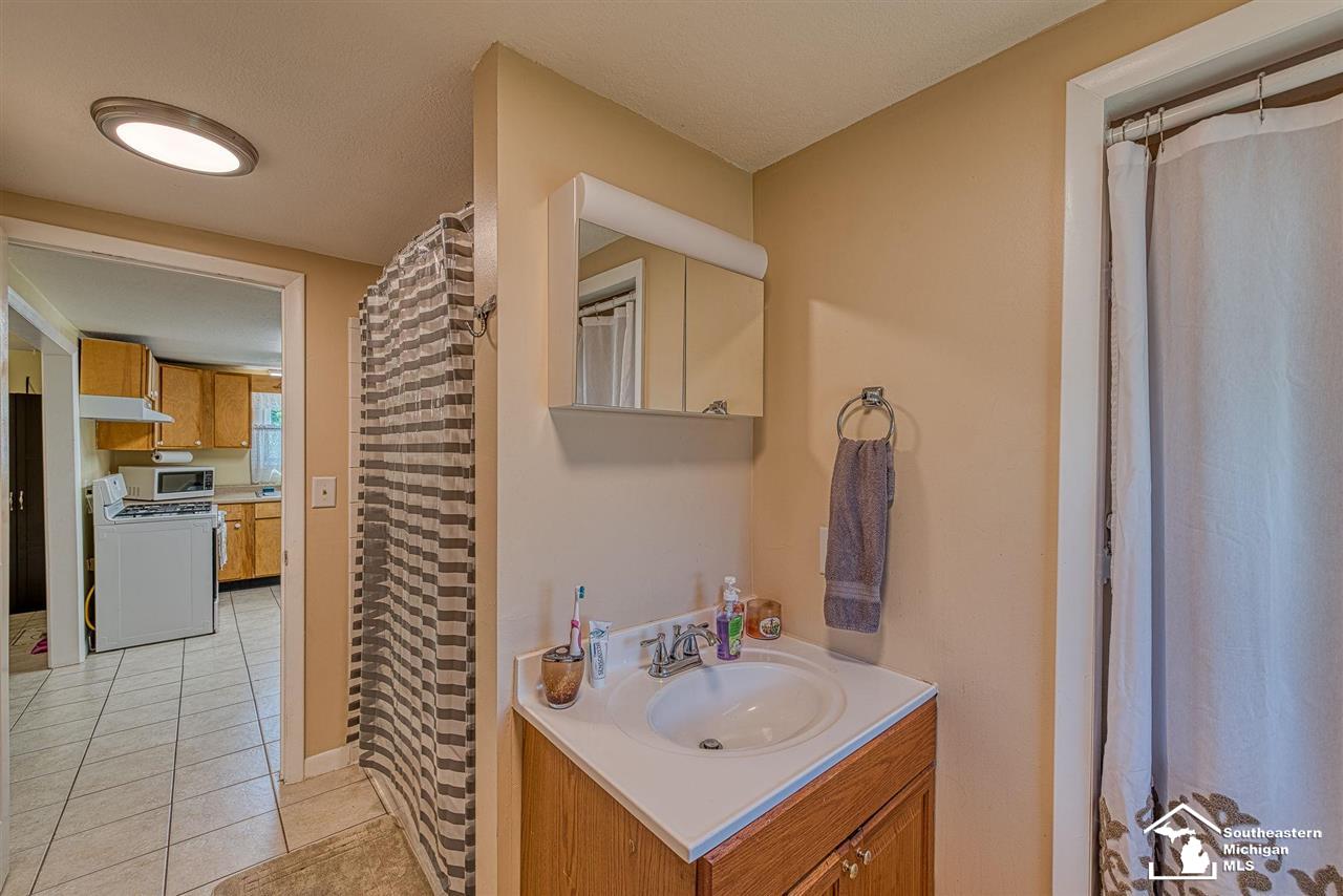 2483 North Telegraph Road Monroe, MI 48162 - Photo 15 of 25