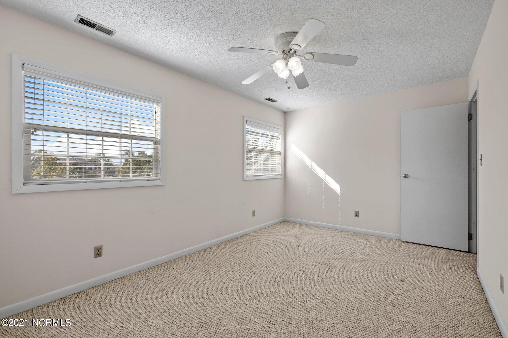 110 Wallace Road Beaufort, NC 28516 - Photo 24 of 42 Bedroom 2