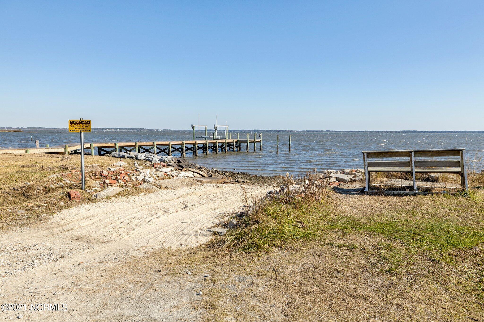 110 Wallace Road Beaufort, NC 28516 - Photo 34 of 42 Area boat ramp