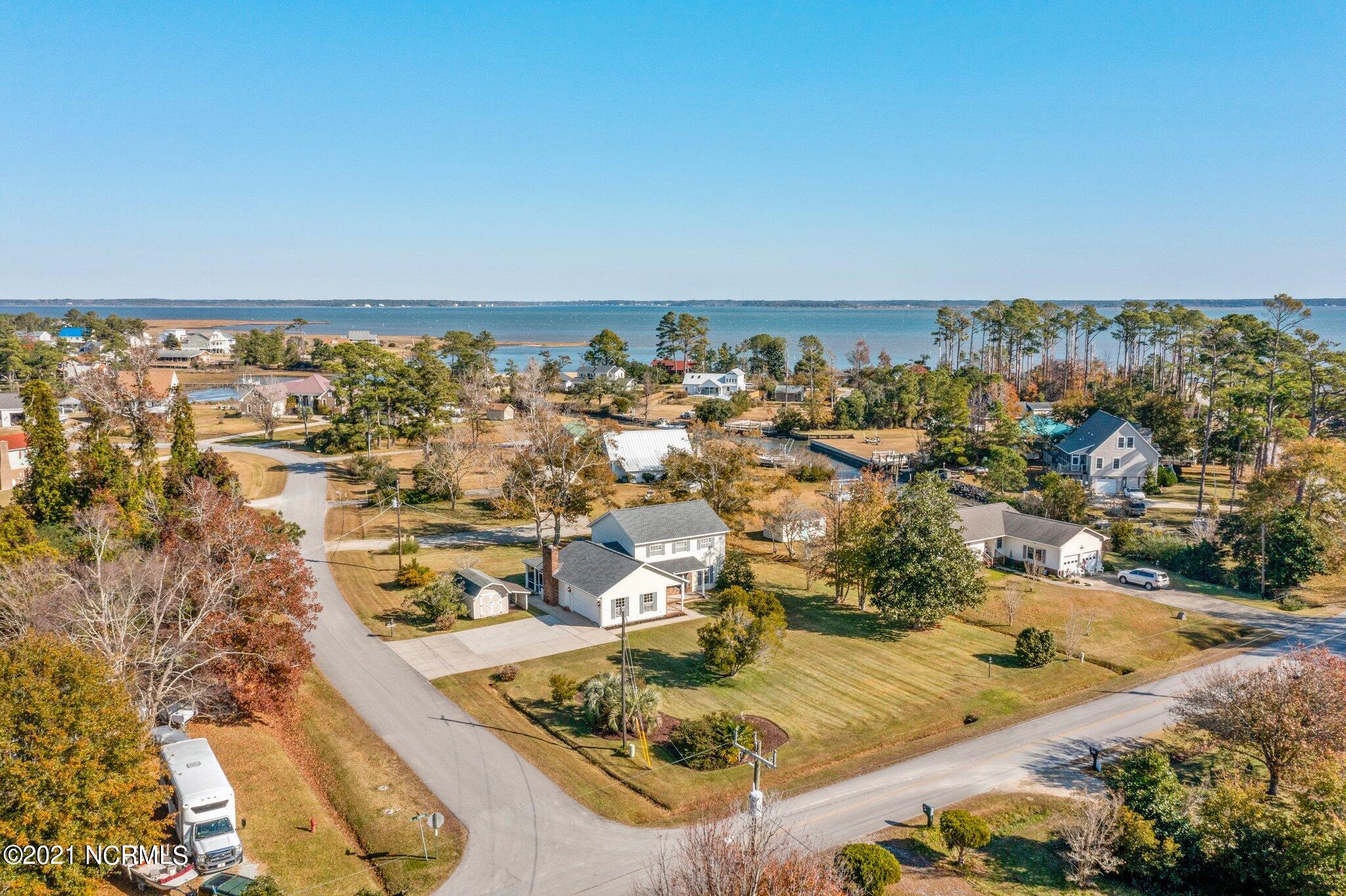 110 Wallace Road Beaufort, NC 28516 - Photo 38 of 42 Aerial