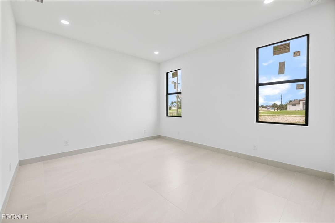 4333 Northwest 33rd Lane Cape Coral, FL 33993 - Photo 15 of 27