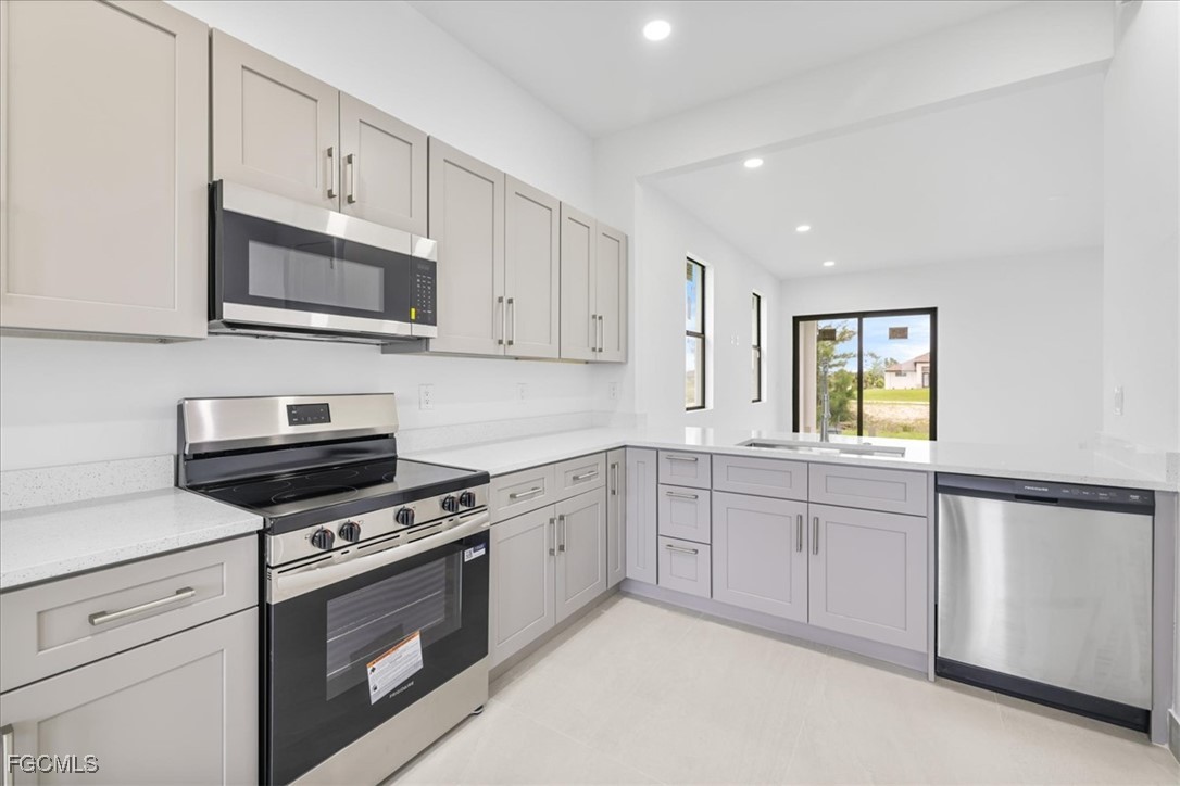 4333 Northwest 33rd Lane Cape Coral, FL 33993 - Photo 10 of 27