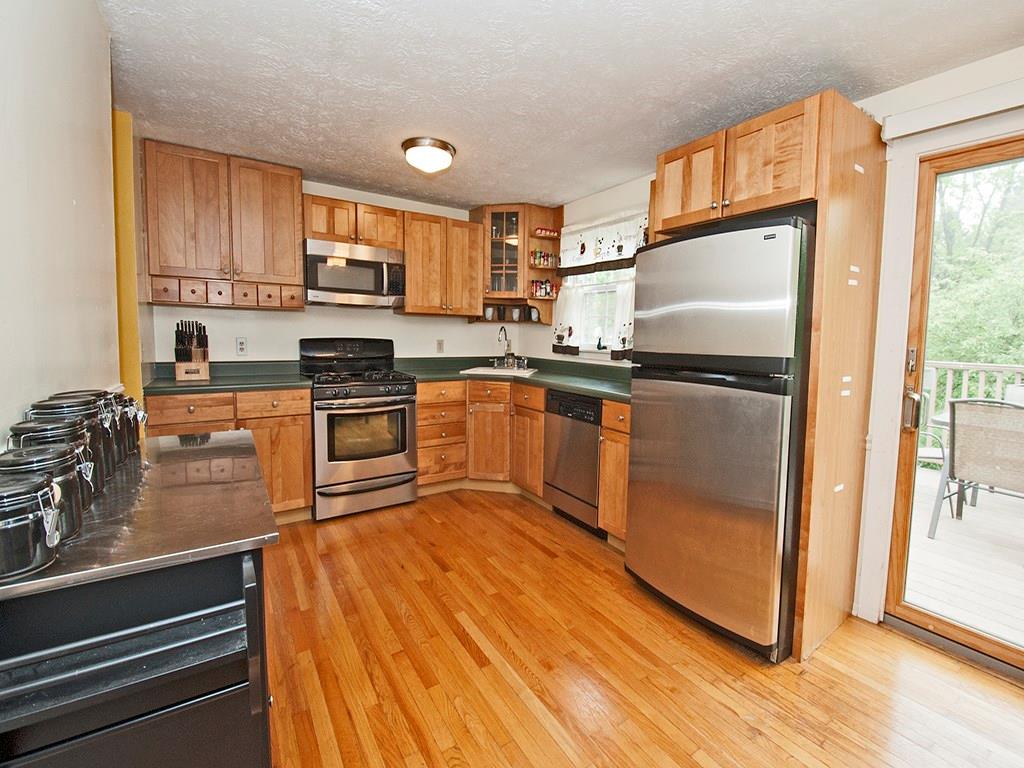 129 Fox Run Road Cranberry Township, PA 16066 - Photo 4 of 22 Gallery Image 4